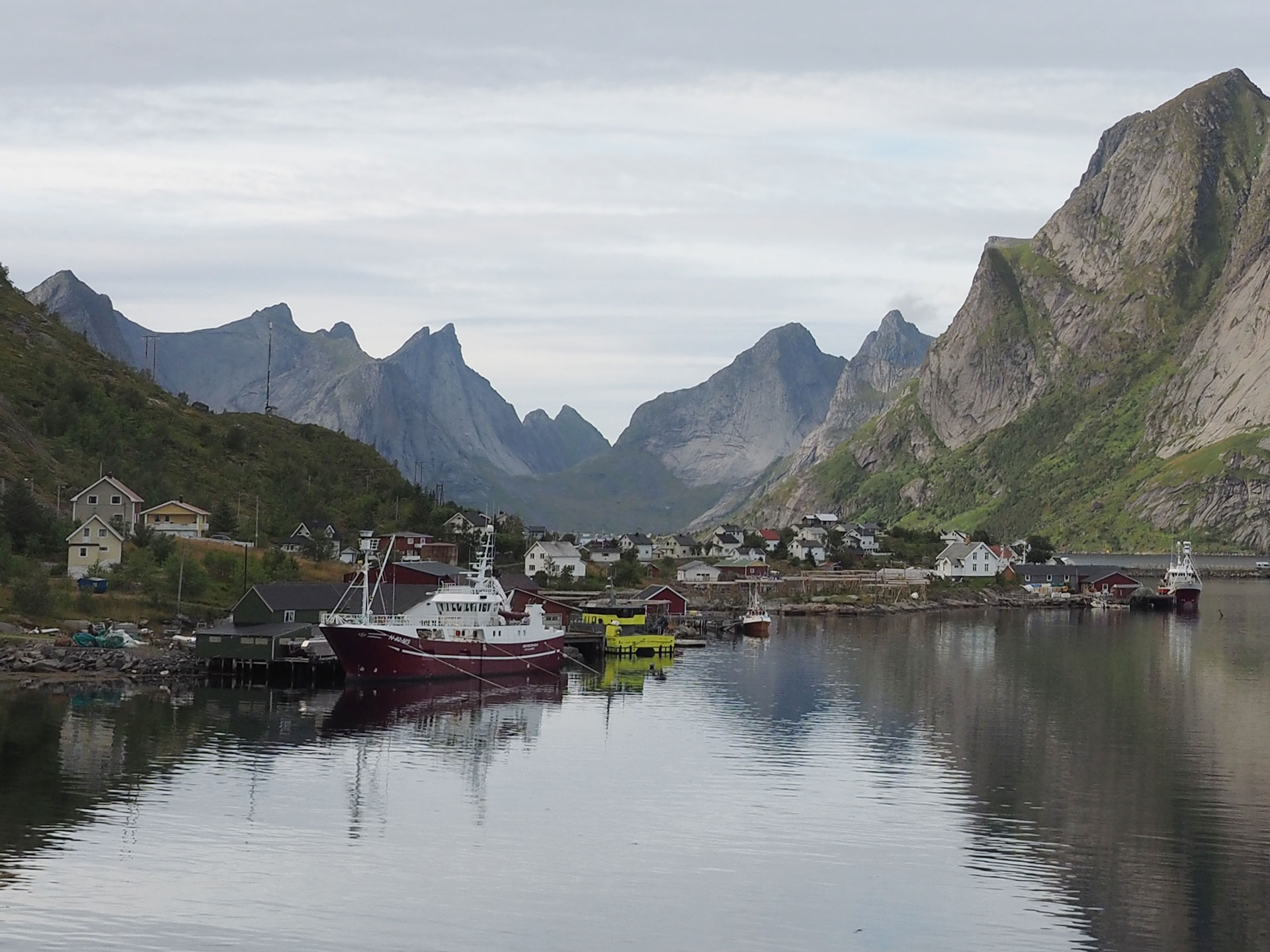 Reine Lofooteilla - Road trip pohjoiseen
